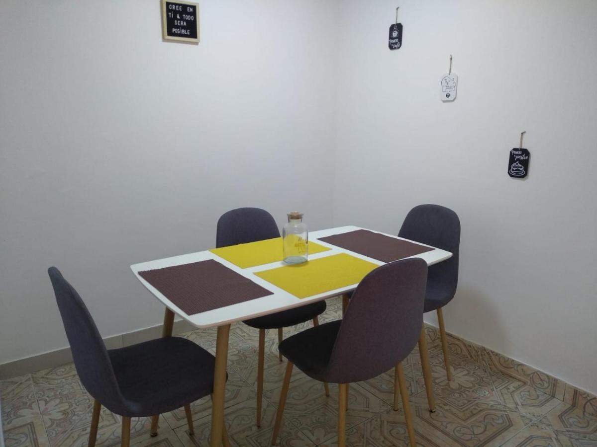 Komodo Alojamiento- Hostal Autoservicio, Ubicado Cerca Al Centro Historico - Bano Privado, Wifi , Cama 2X2 Y Agua Caliente Y Cocina Compartida Popayan Kültér fotó