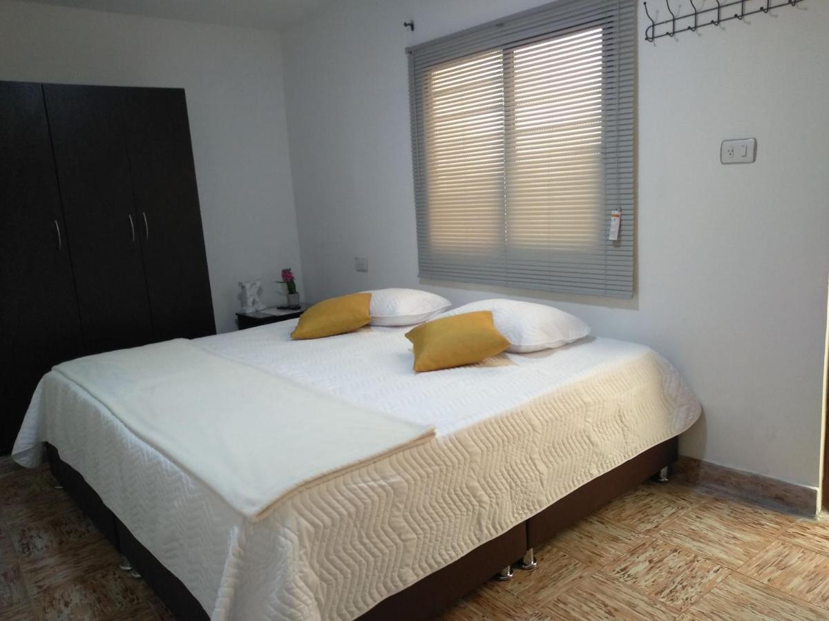 Komodo Alojamiento- Hostal Autoservicio, Ubicado Cerca Al Centro Historico - Bano Privado, Wifi , Cama 2X2 Y Agua Caliente Y Cocina Compartida Popayan Kültér fotó